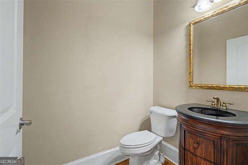 2327 Sandy Oaks Drive Property Photo 30