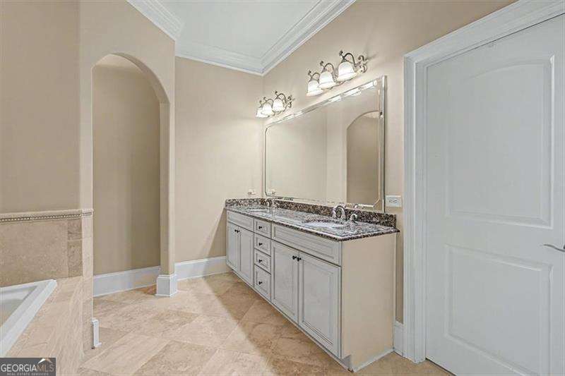 2327 Sandy Oaks Drive Property Photo 35