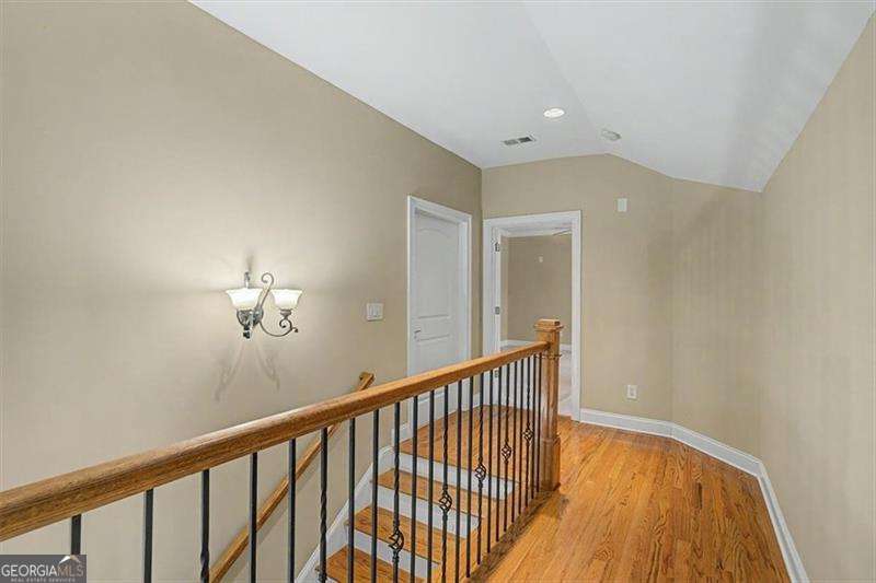 2327 Sandy Oaks Drive Property Photo 47