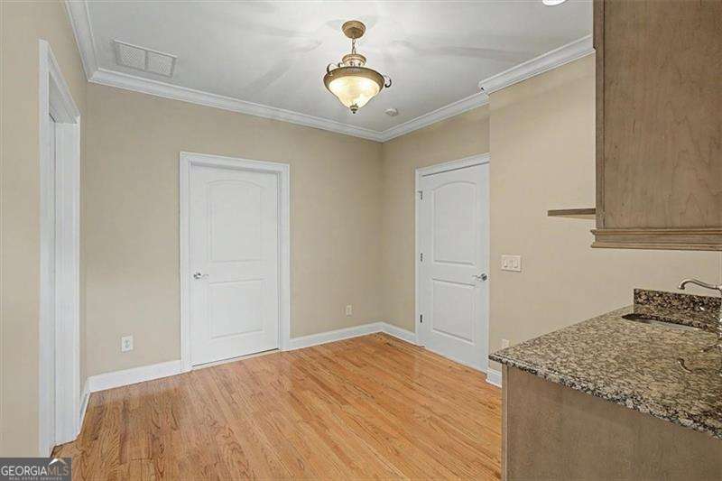 2327 Sandy Oaks Drive Property Photo 51