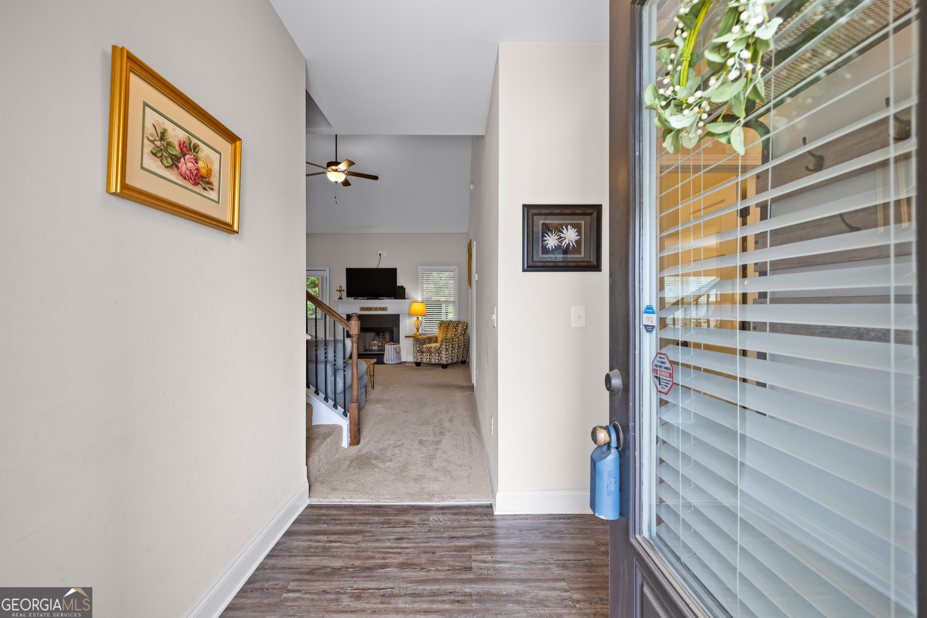 1204 Hembree Way Property Photo 5