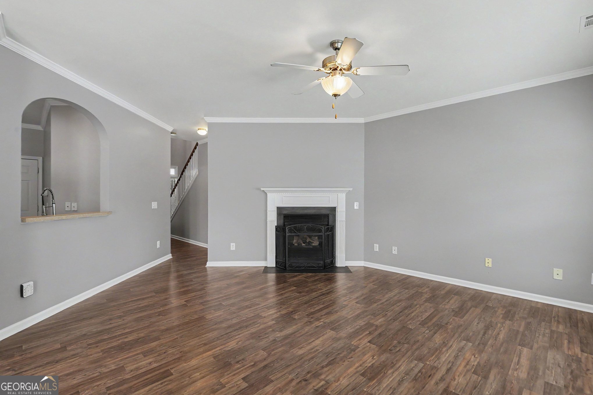 211 Meadow Run Property Photo 4