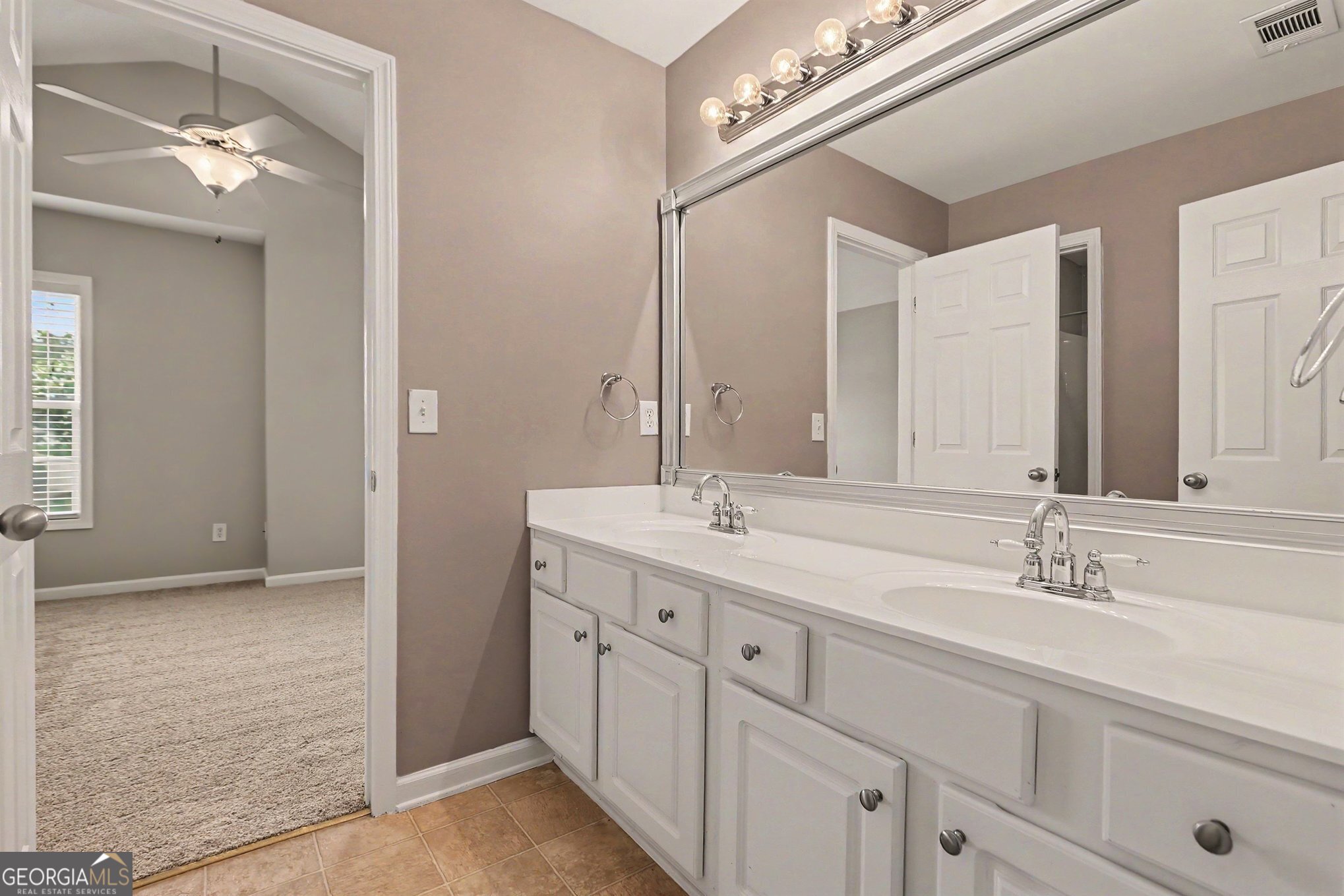 211 Meadow Run Property Photo 18