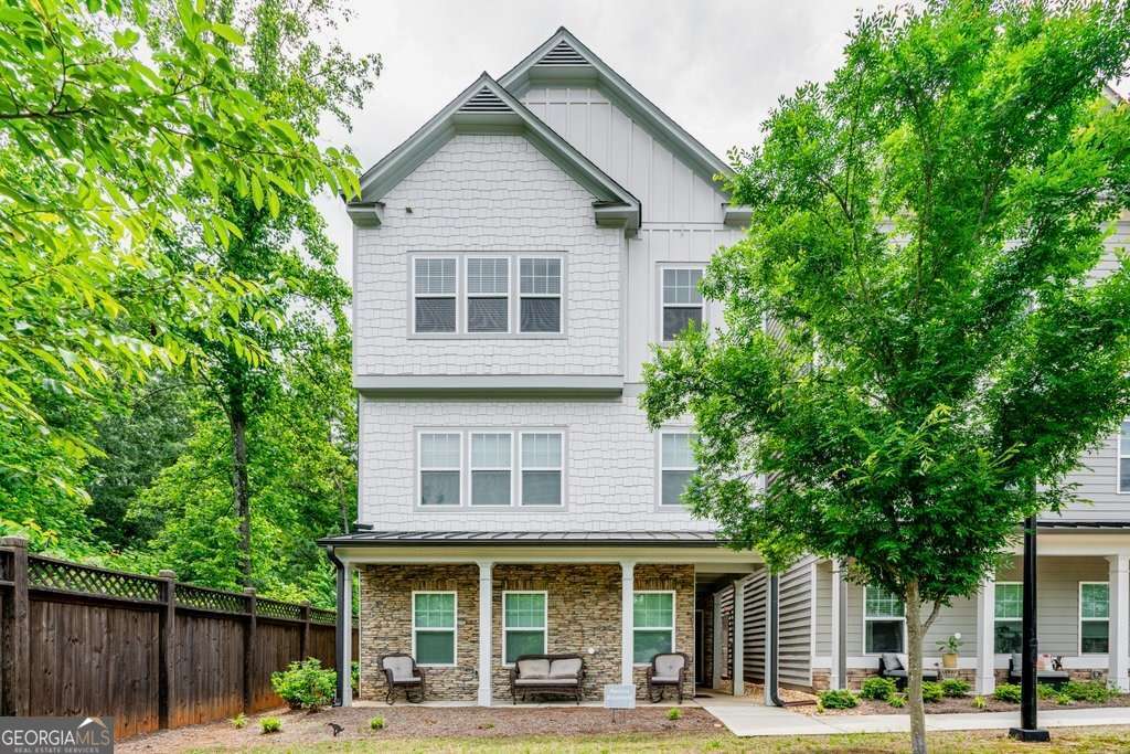 2106 Remy Court Property Photo 1