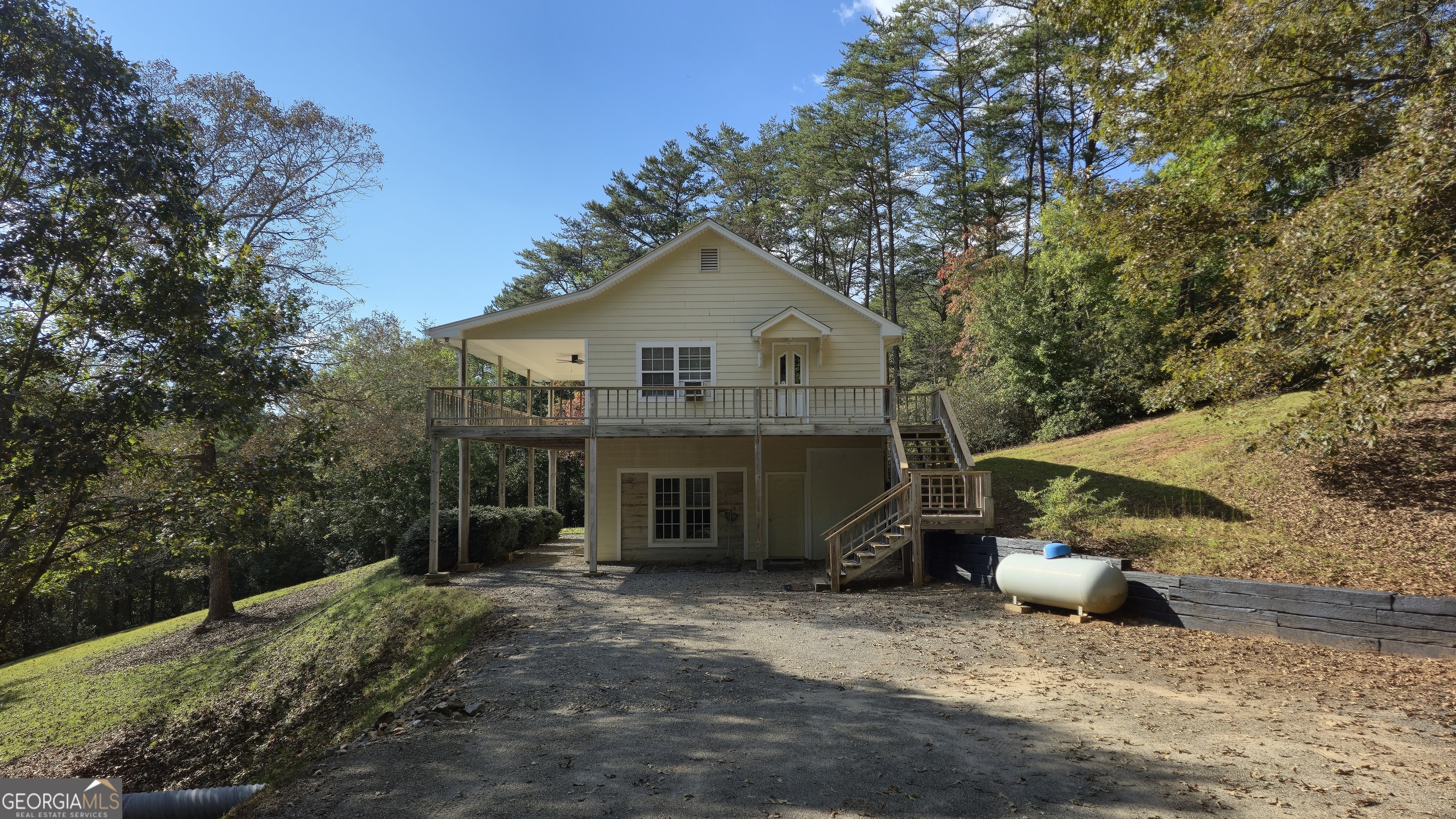 2575 Highway 66 Property Photo 5