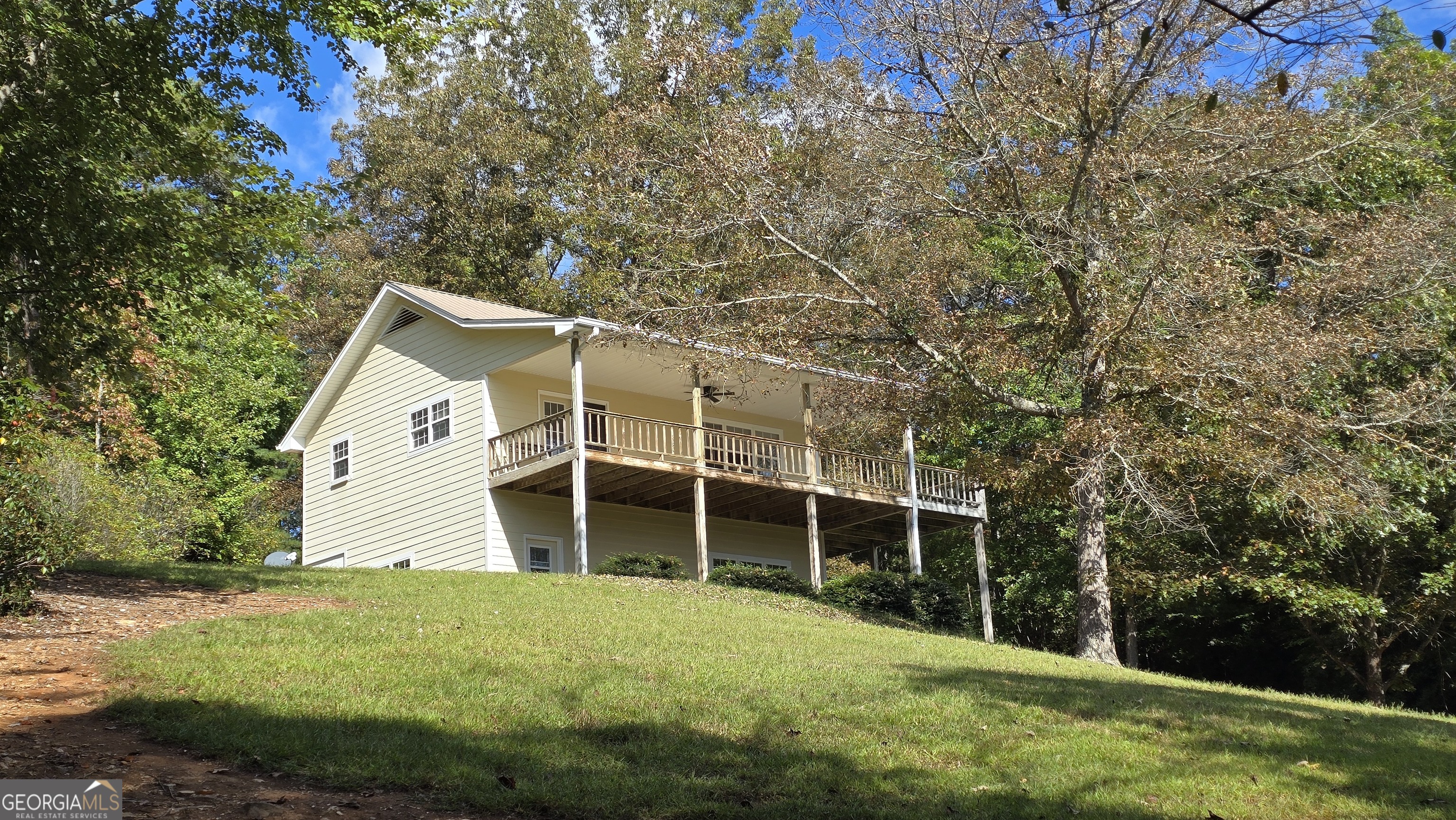 2575 Highway 66 Property Photo 6
