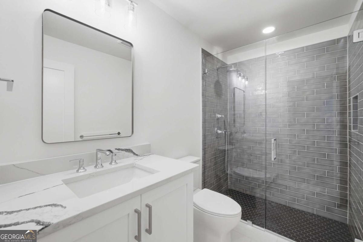 419 Westside Drive Property Photo 29