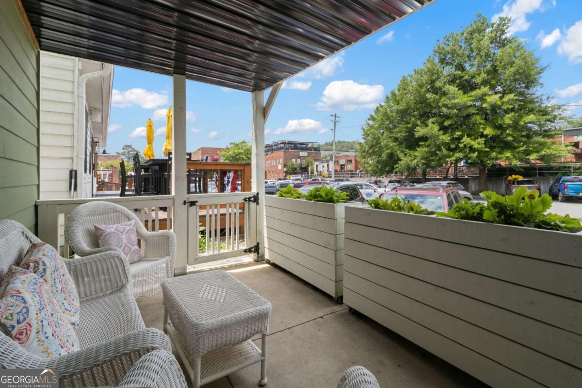 41 North Avenue Property Photo 14