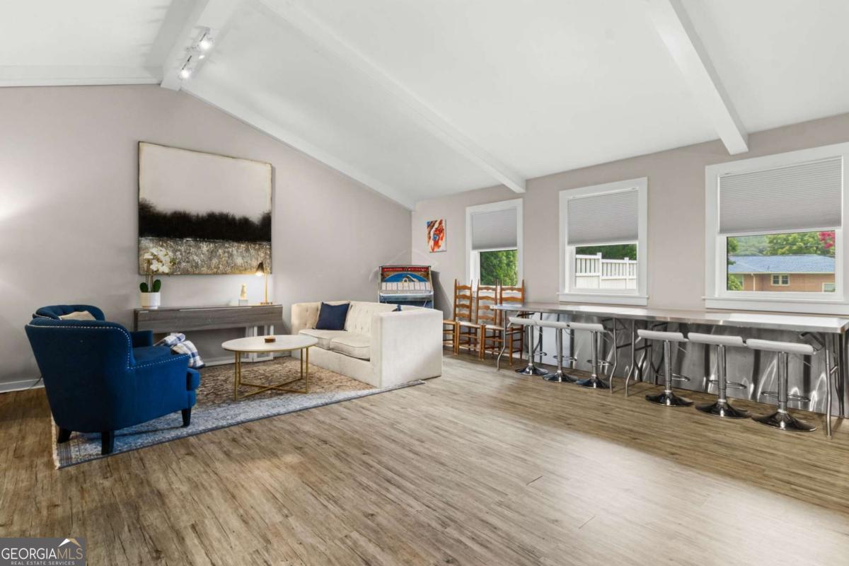 41 North Avenue Property Photo 15