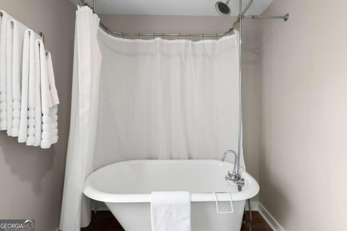 41 North Avenue Property Photo 37