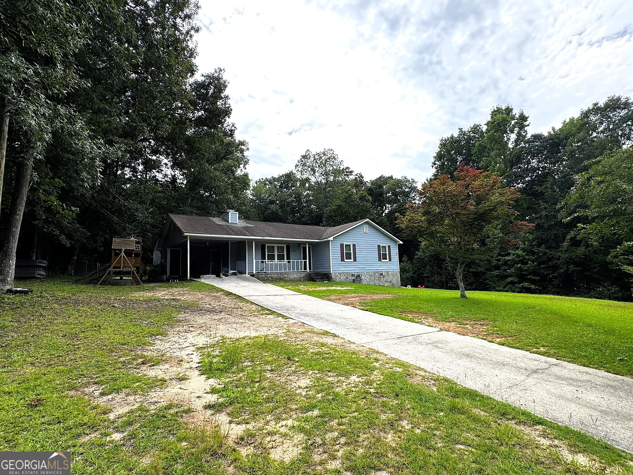 165 Graystone Circle Property Photo 2