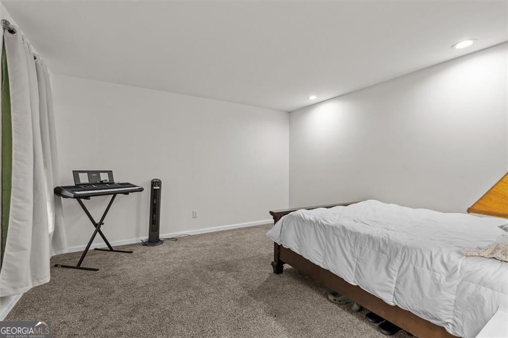 327 Swan Drive Property Photo 30