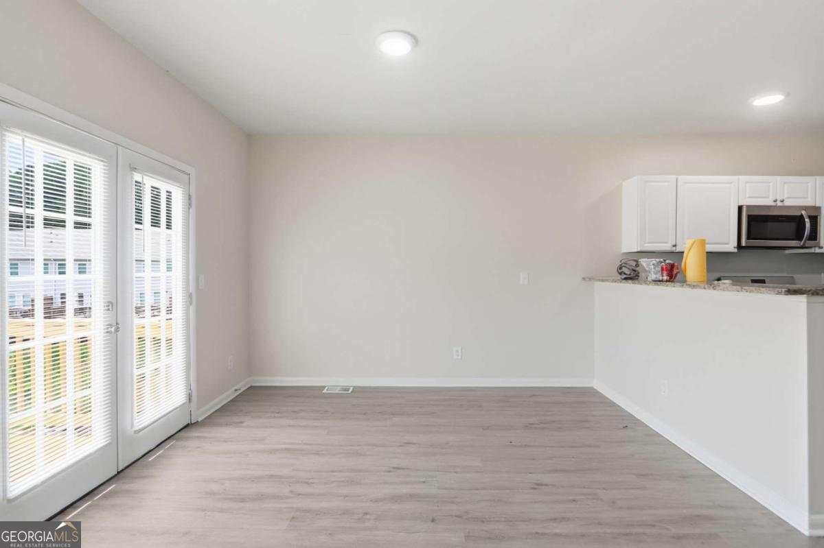 4291 Notting Hill Drive Sw Property Photo 6