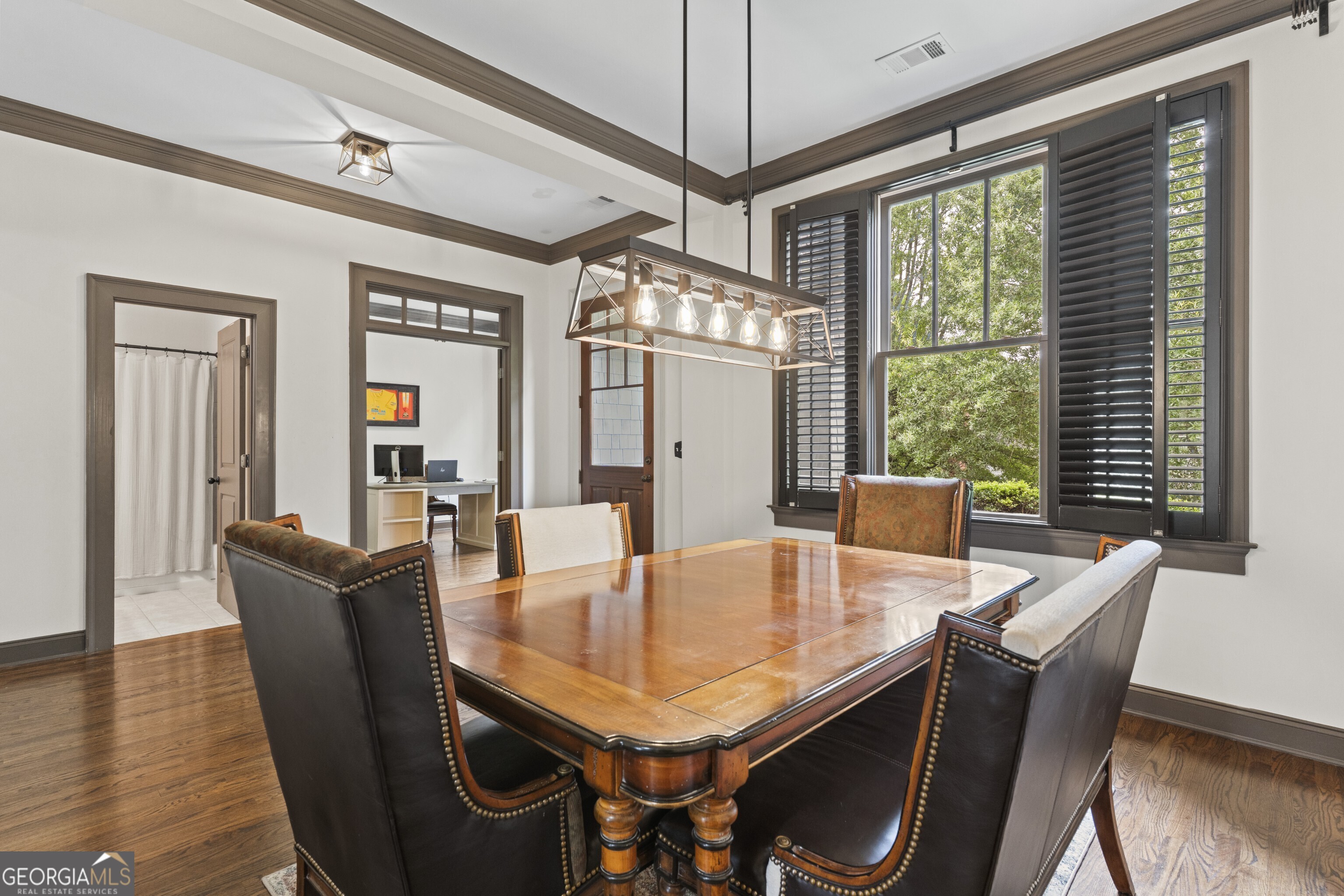 1458 Hedgewood Lane Nw Property Photo 4