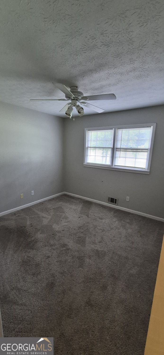 5030 Beth Street Property Photo 10