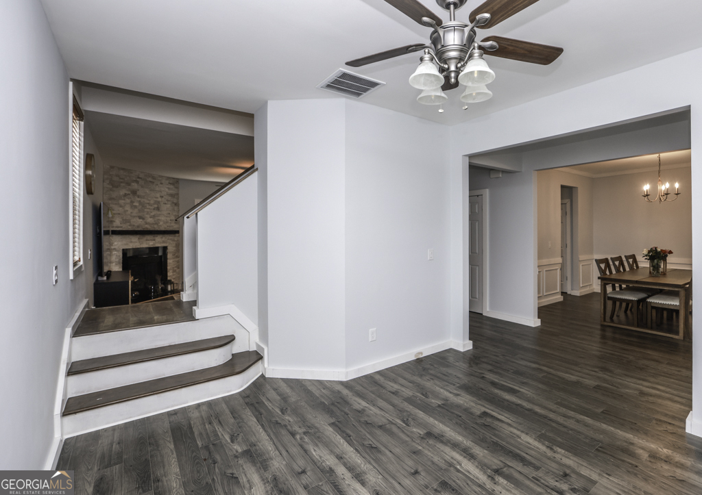 1201 Red Bud Lane Property Photo 9