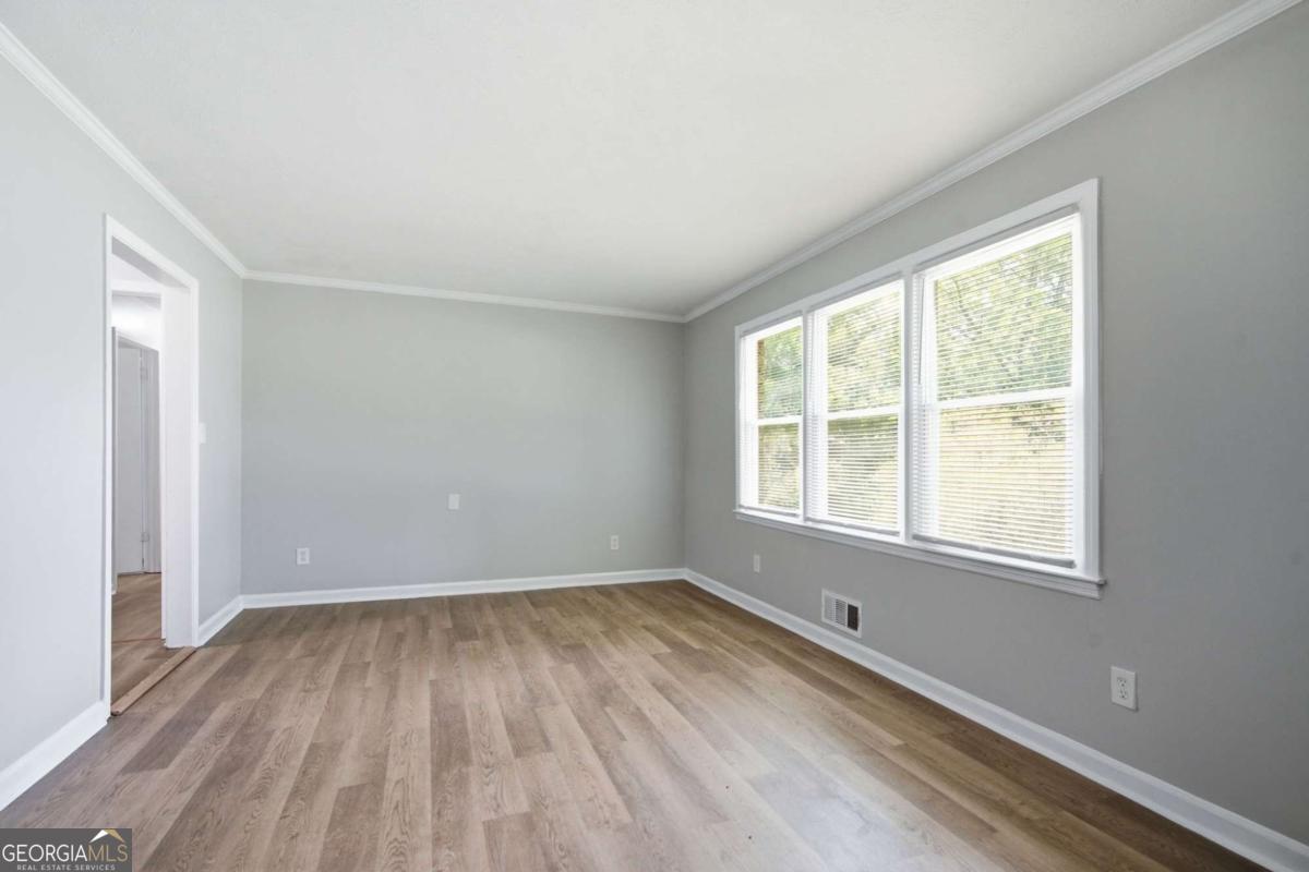 8007 Sonja Drive Property Photo 6