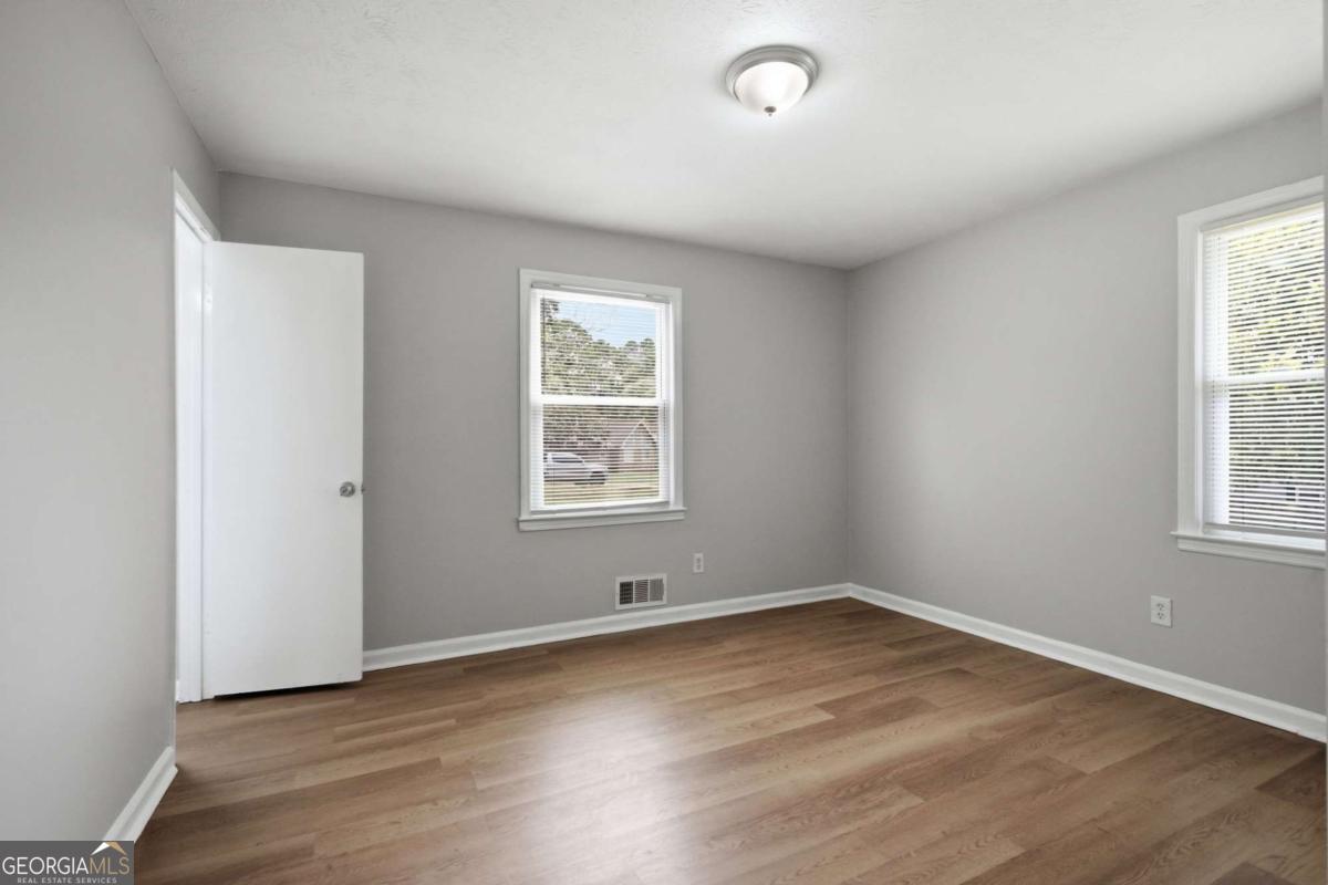 8007 Sonja Drive Property Photo 18