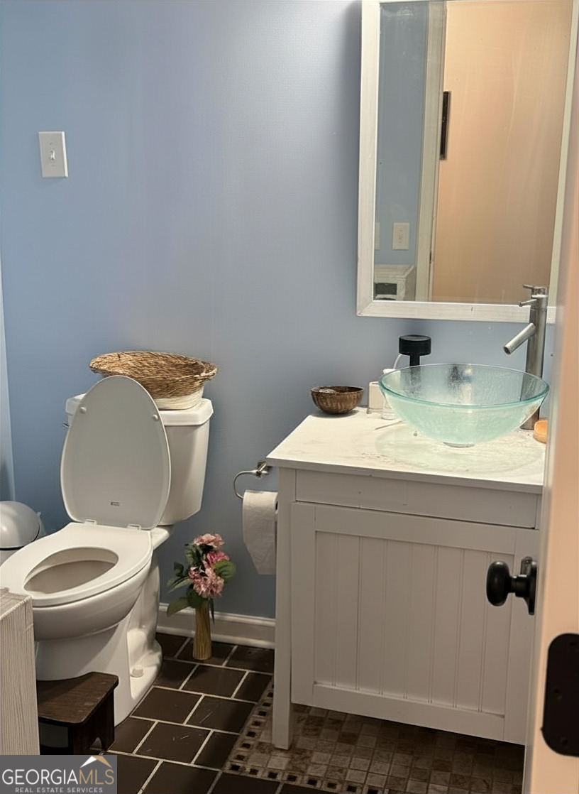 1802 Springdale Road Property Photo 8