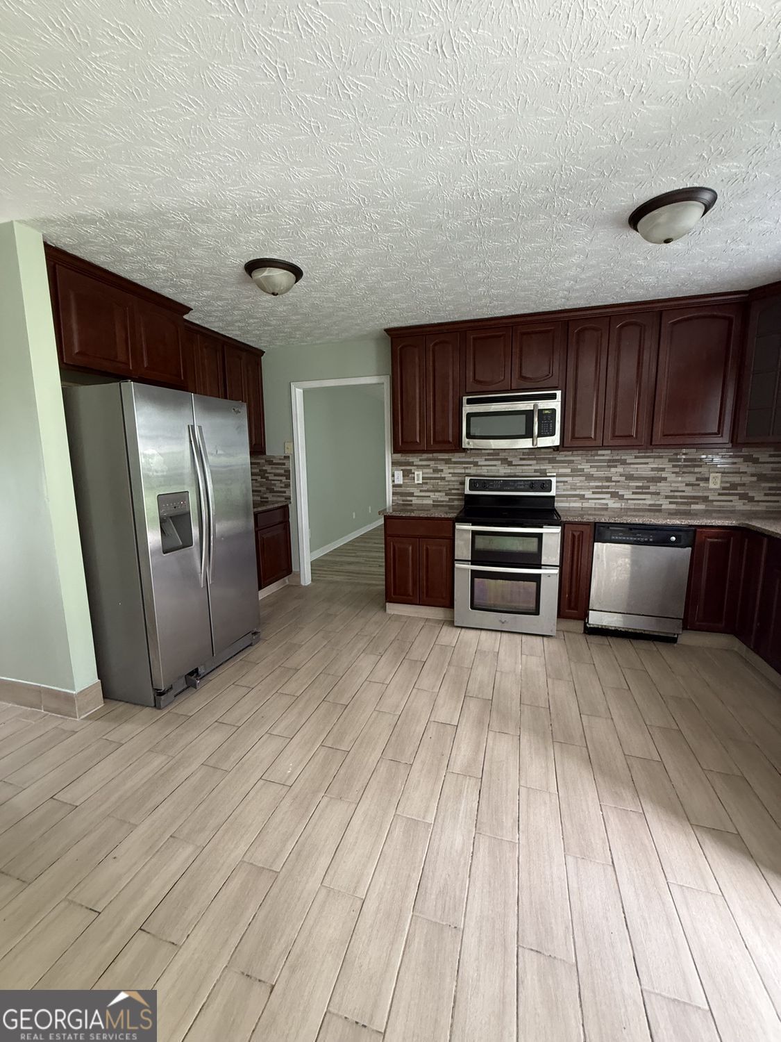 755 Tara Bend Property Photo 9