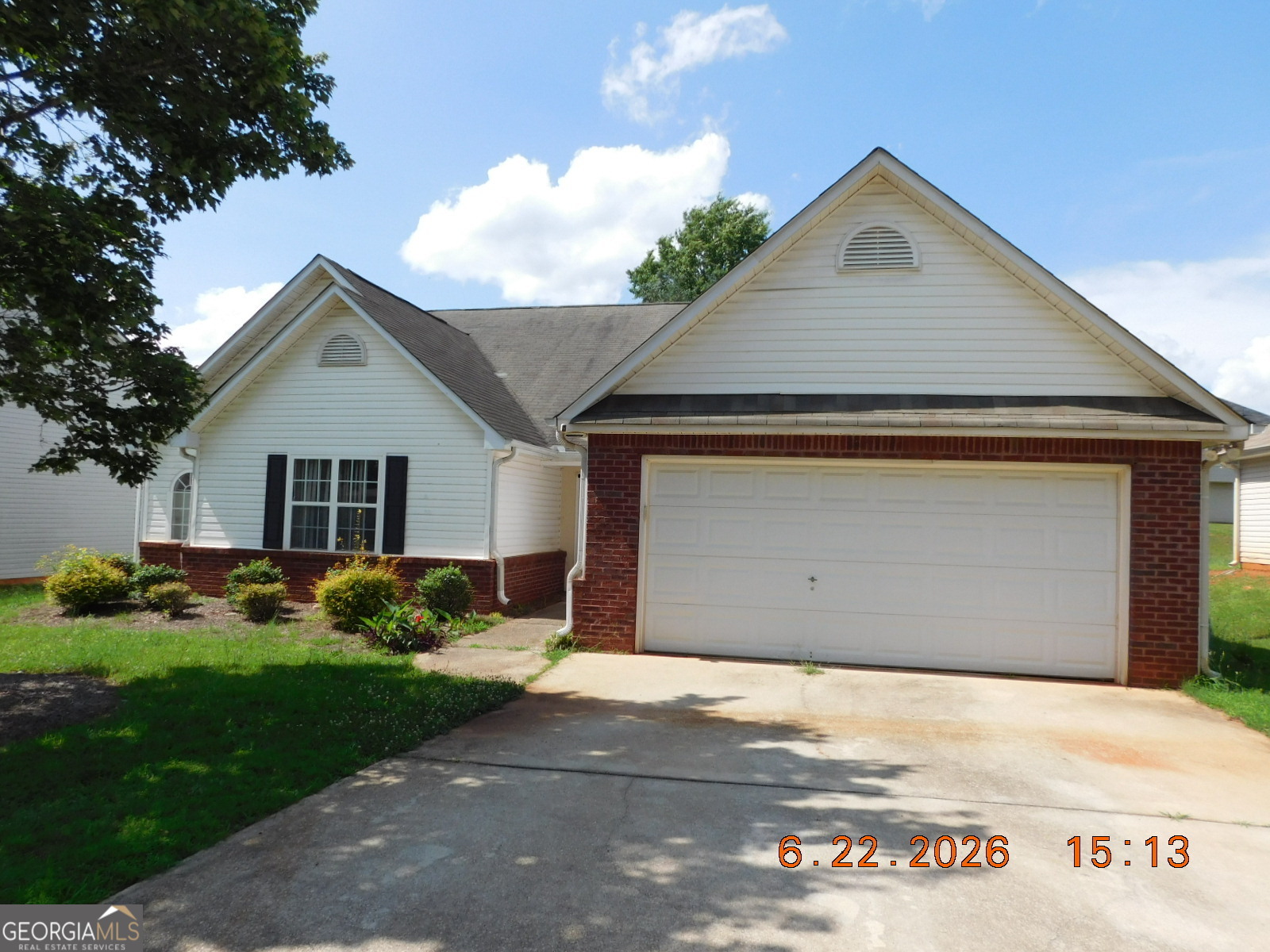 5430 Yellow Pine Drive Property Photo 2