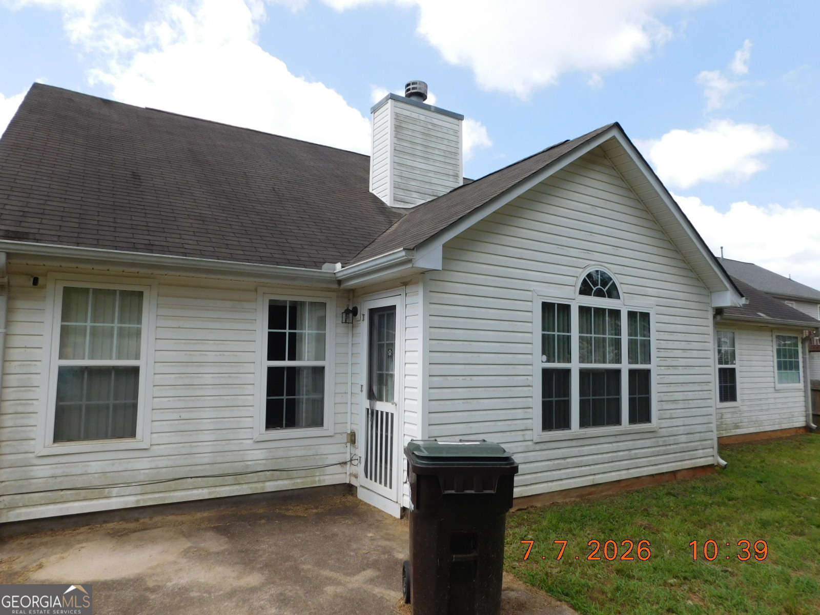 5430 Yellow Pine Drive Property Photo 3