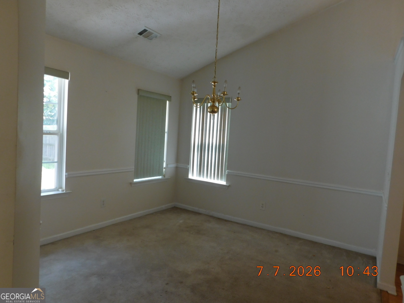 5430 Yellow Pine Drive Property Photo 8