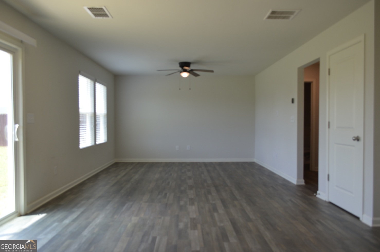 708 Coopers Lnd Property Photo 5