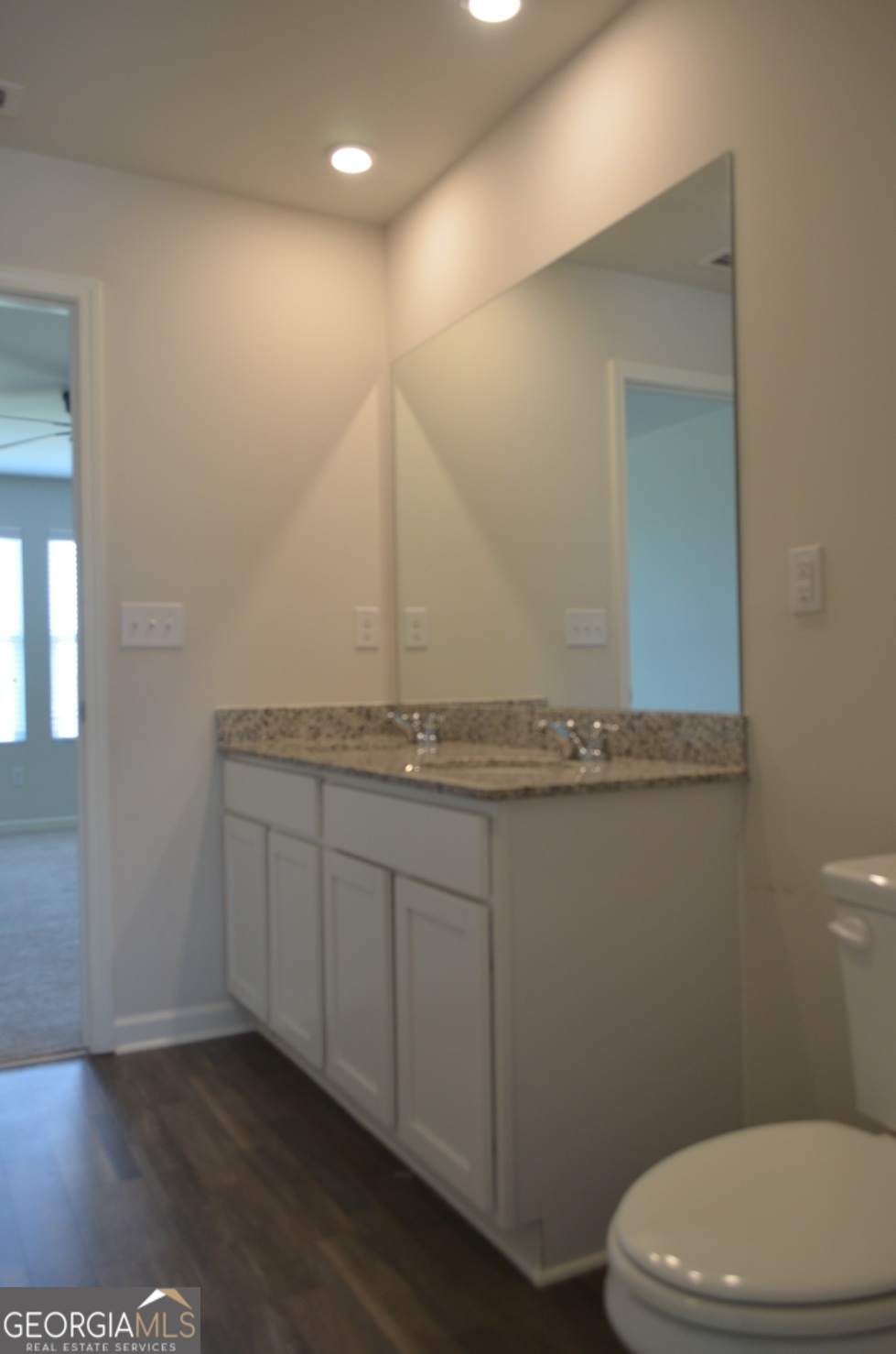 708 Coopers Lnd Property Photo 10
