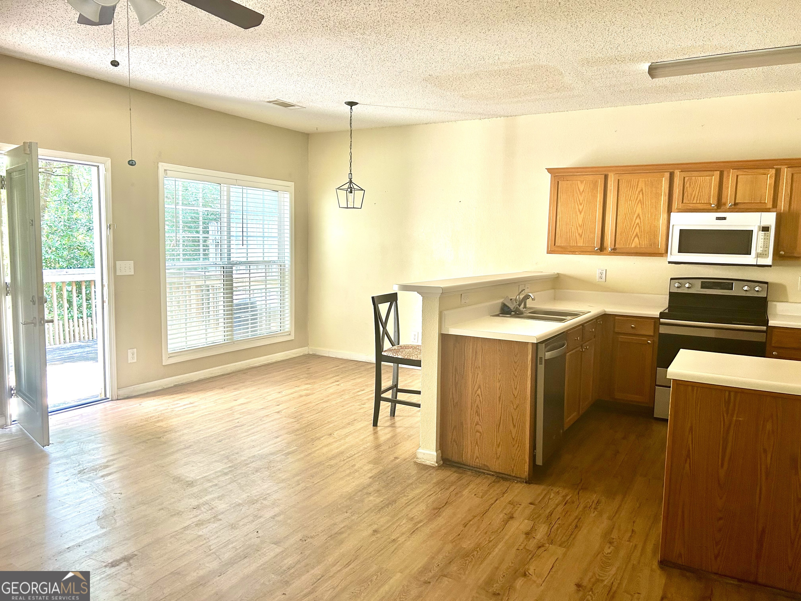 178 Madeline Court Property Photo 2