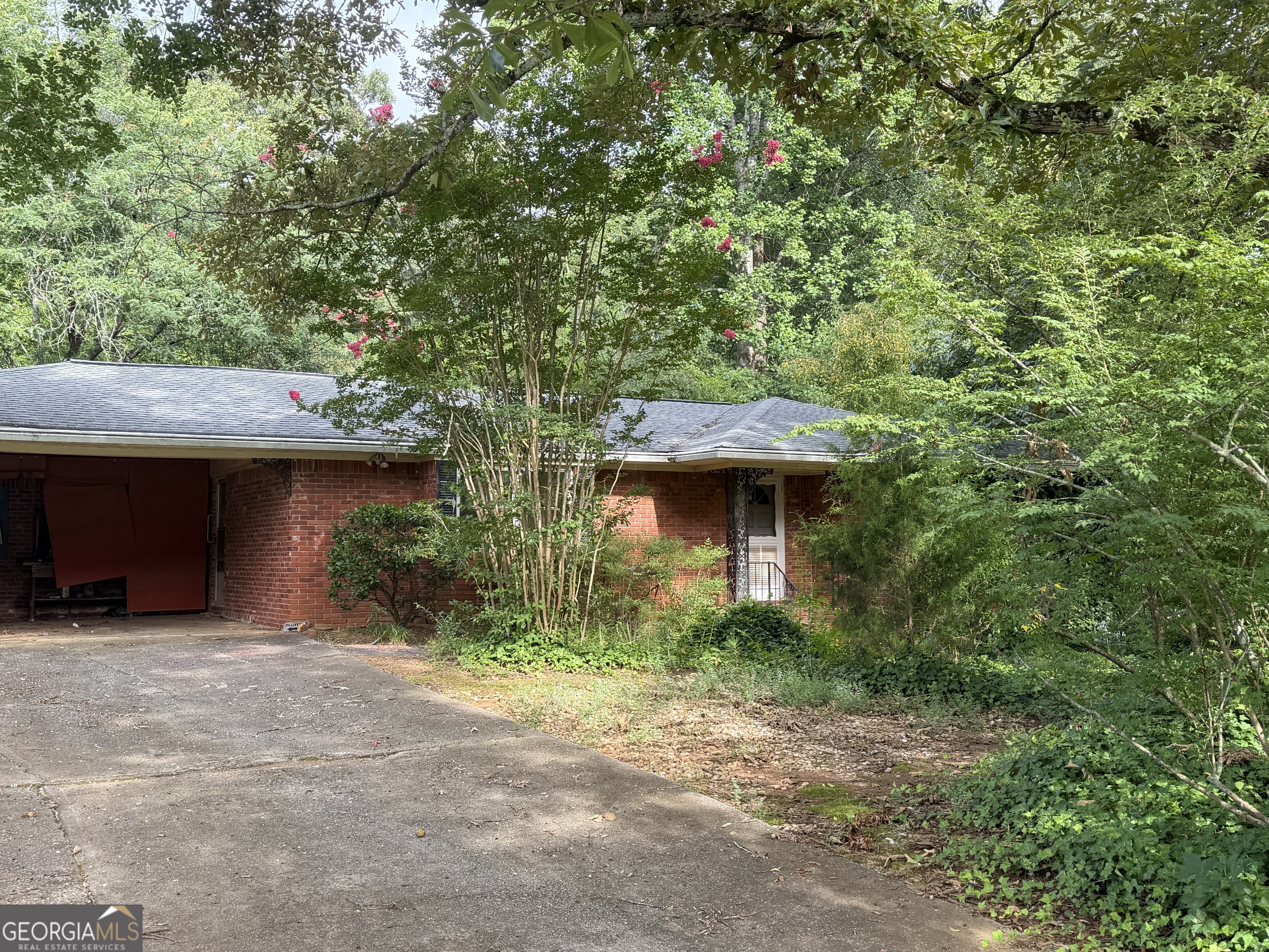 1070 Delmont Terrace Property Photo 1