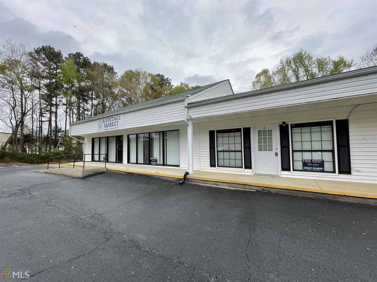 3200 North Henry Boulevard # C Property Photo 6