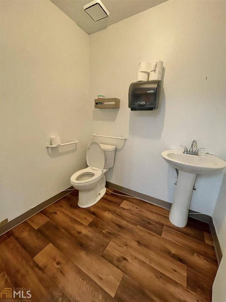 3200 North Henry Boulevard # C Property Photo 7