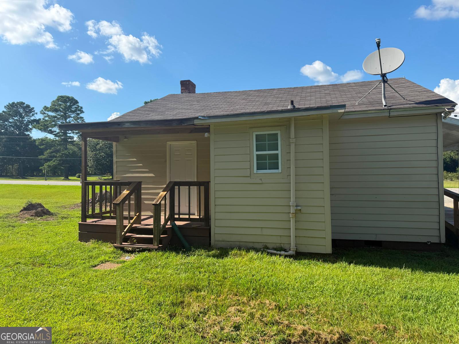 6878 Newnan Road Property Photo 10