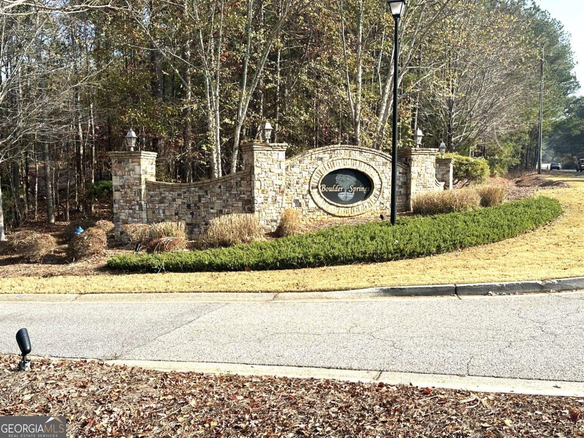 1836 Shoal Creek Way Property Photo 4