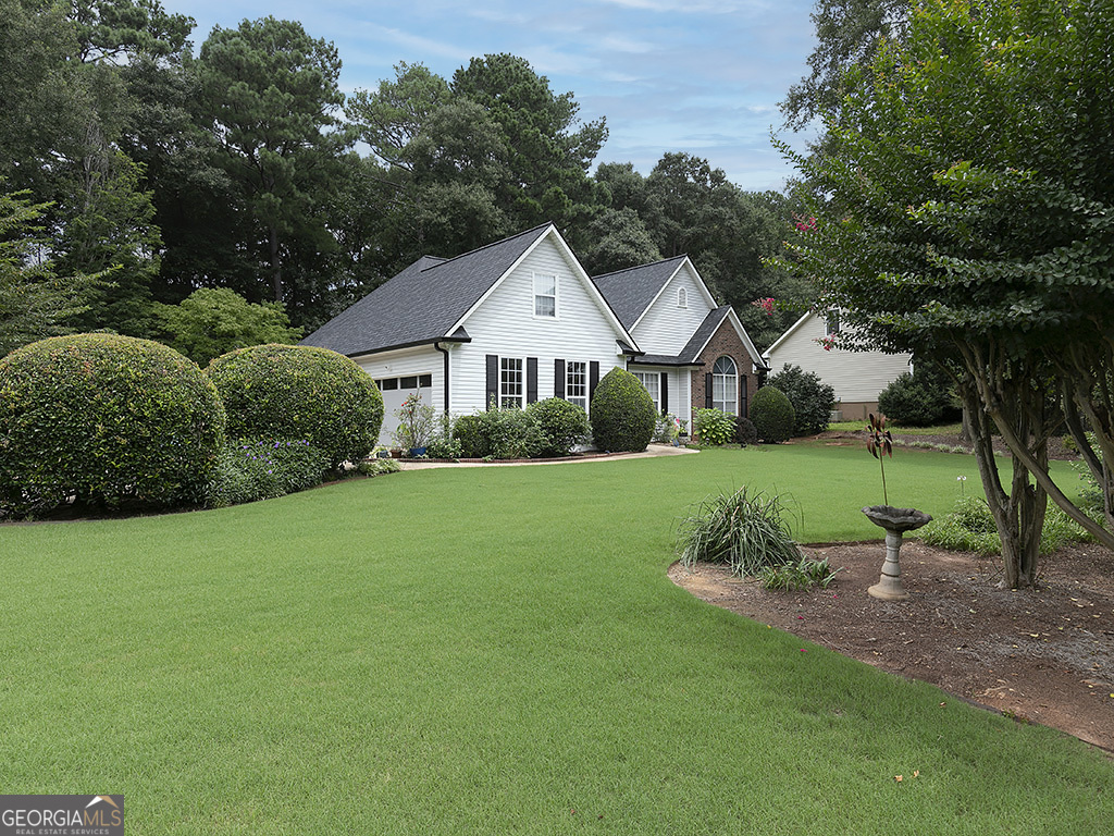 217 Leighs Trace Property Photo 2