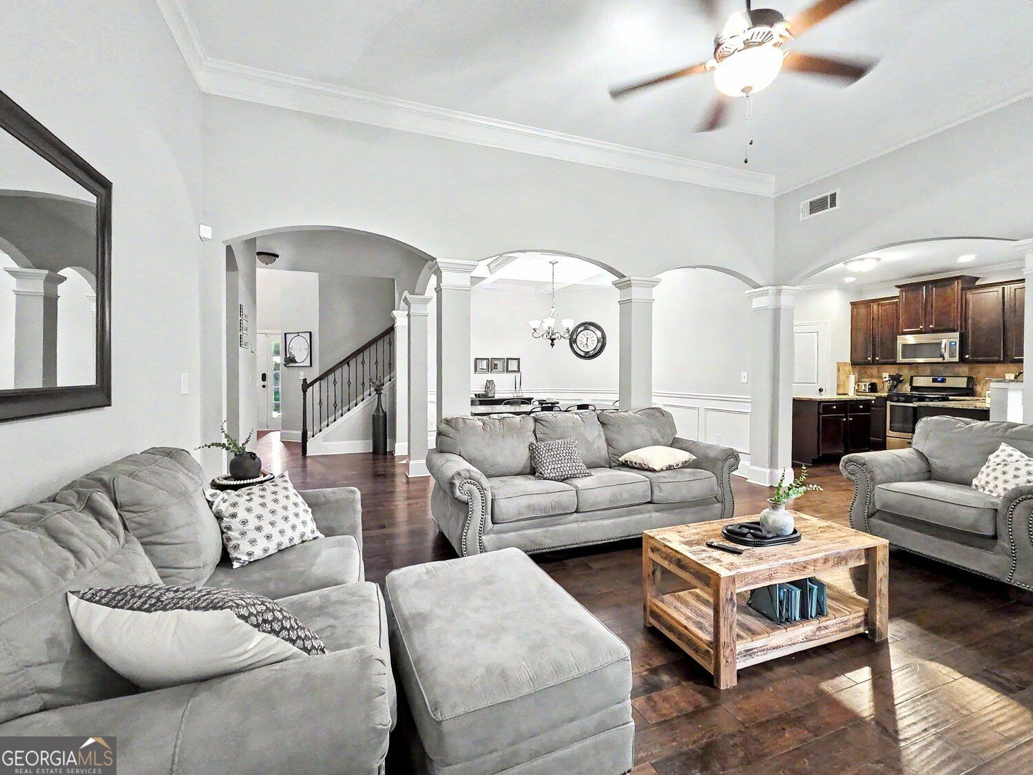 2015 Chapel Estates Lane Property Photo 2