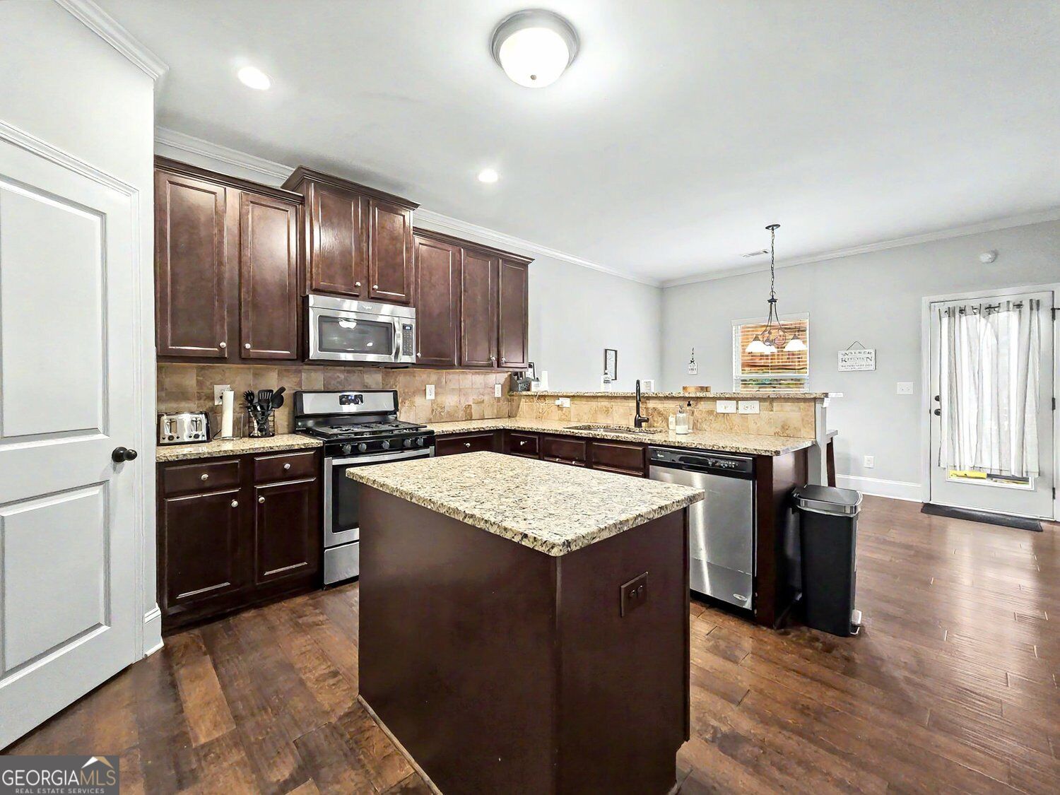 2015 Chapel Estates Lane Property Photo 6