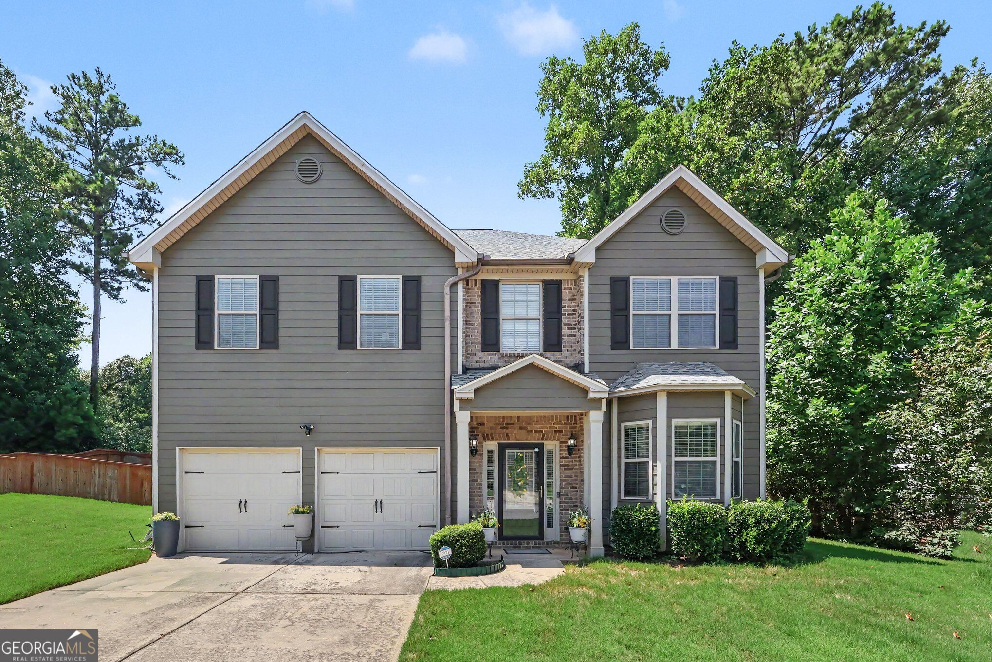 4875 Price Street Property Photo 1