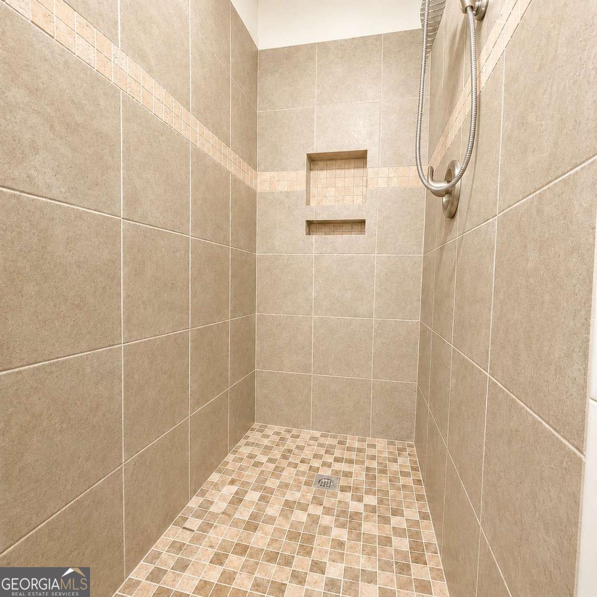 30 Oaklake Drive Property Photo 11