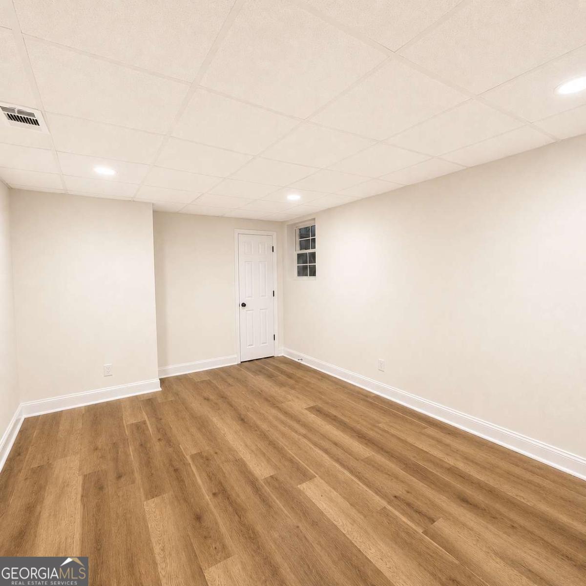 30 Oaklake Drive Property Photo 19