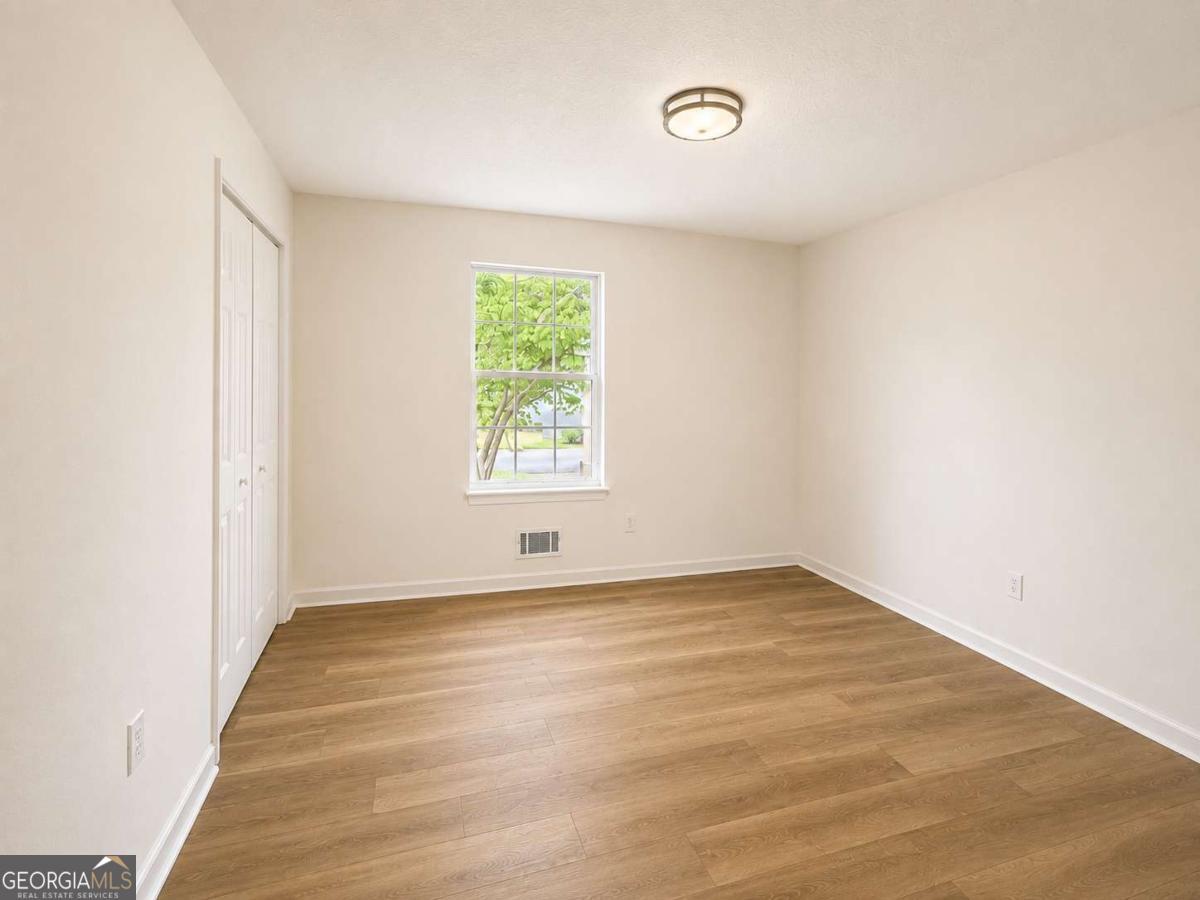 30 Oaklake Drive Property Photo 25