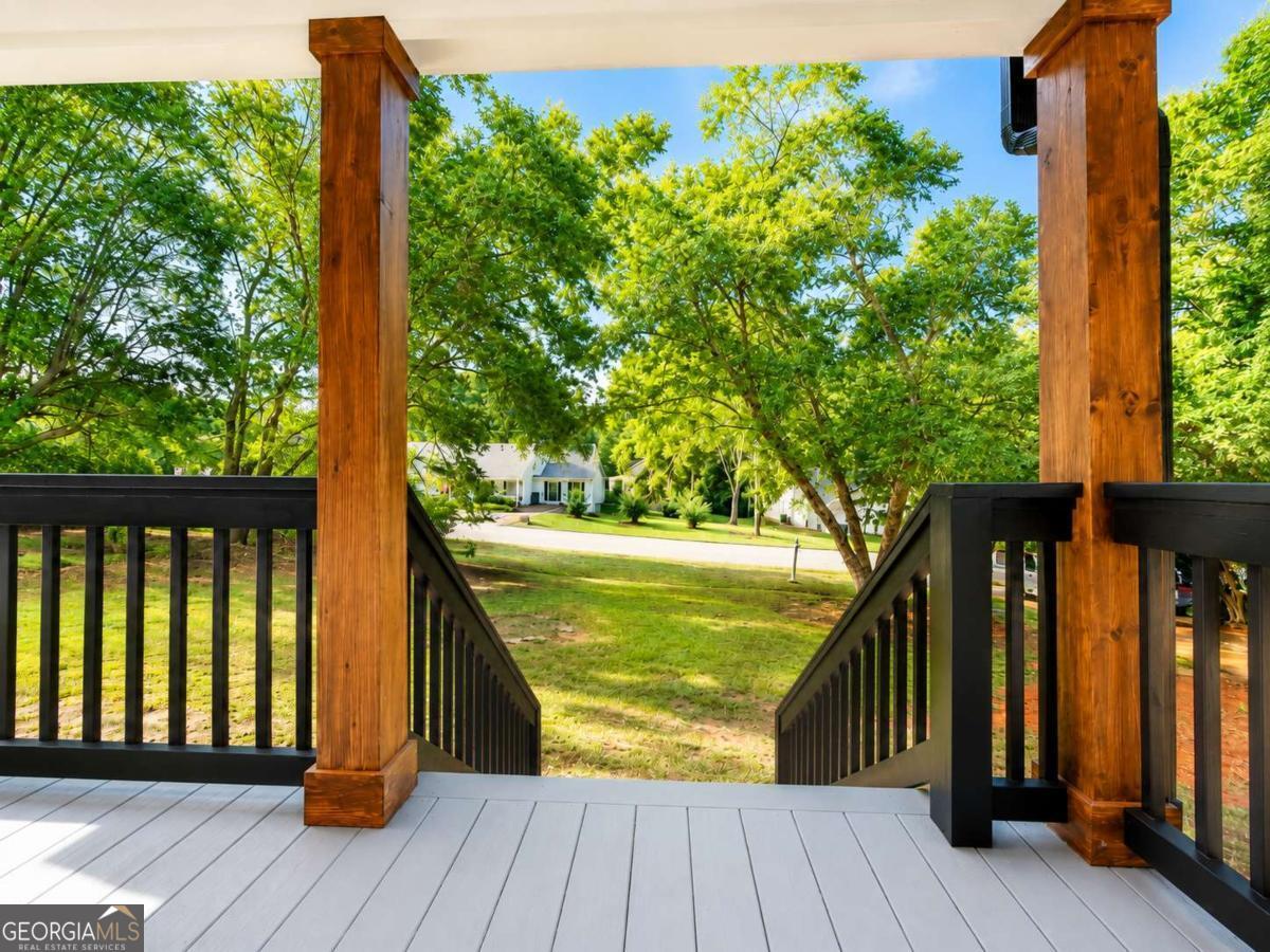 30 Oaklake Drive Property Photo 27