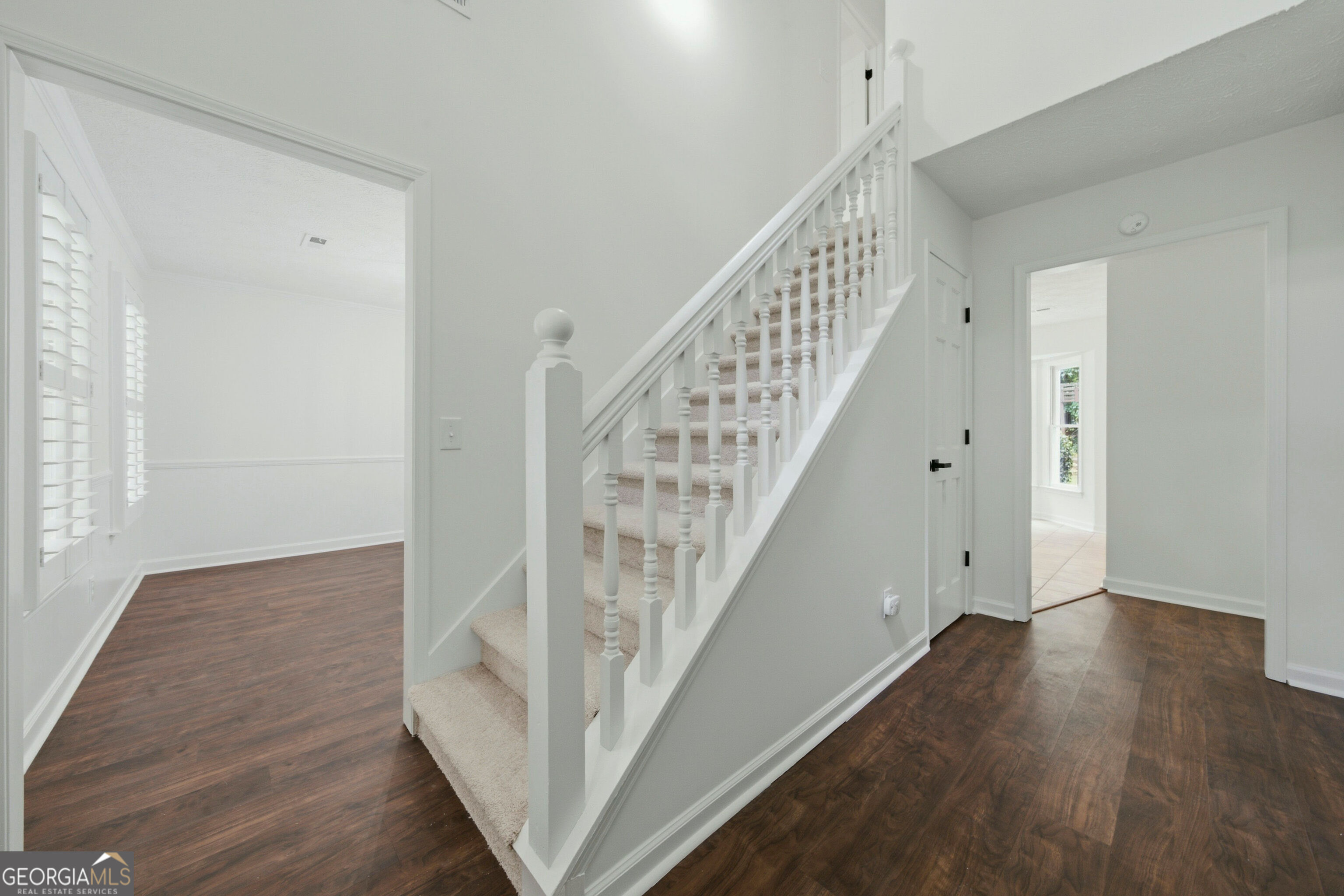 175 Old Mill Point Property Photo 4