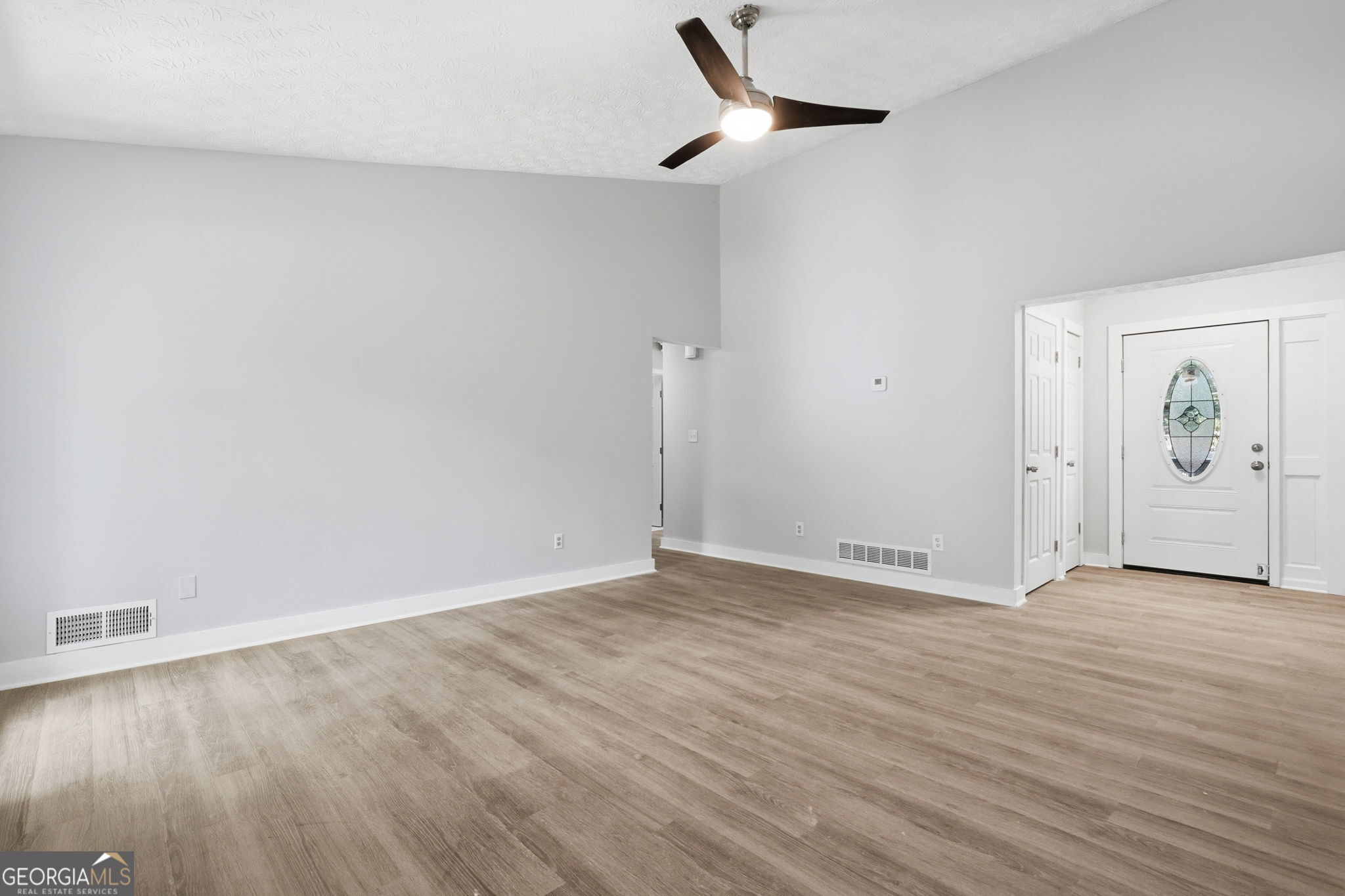 1445 Diplomat Drive Property Photo 10