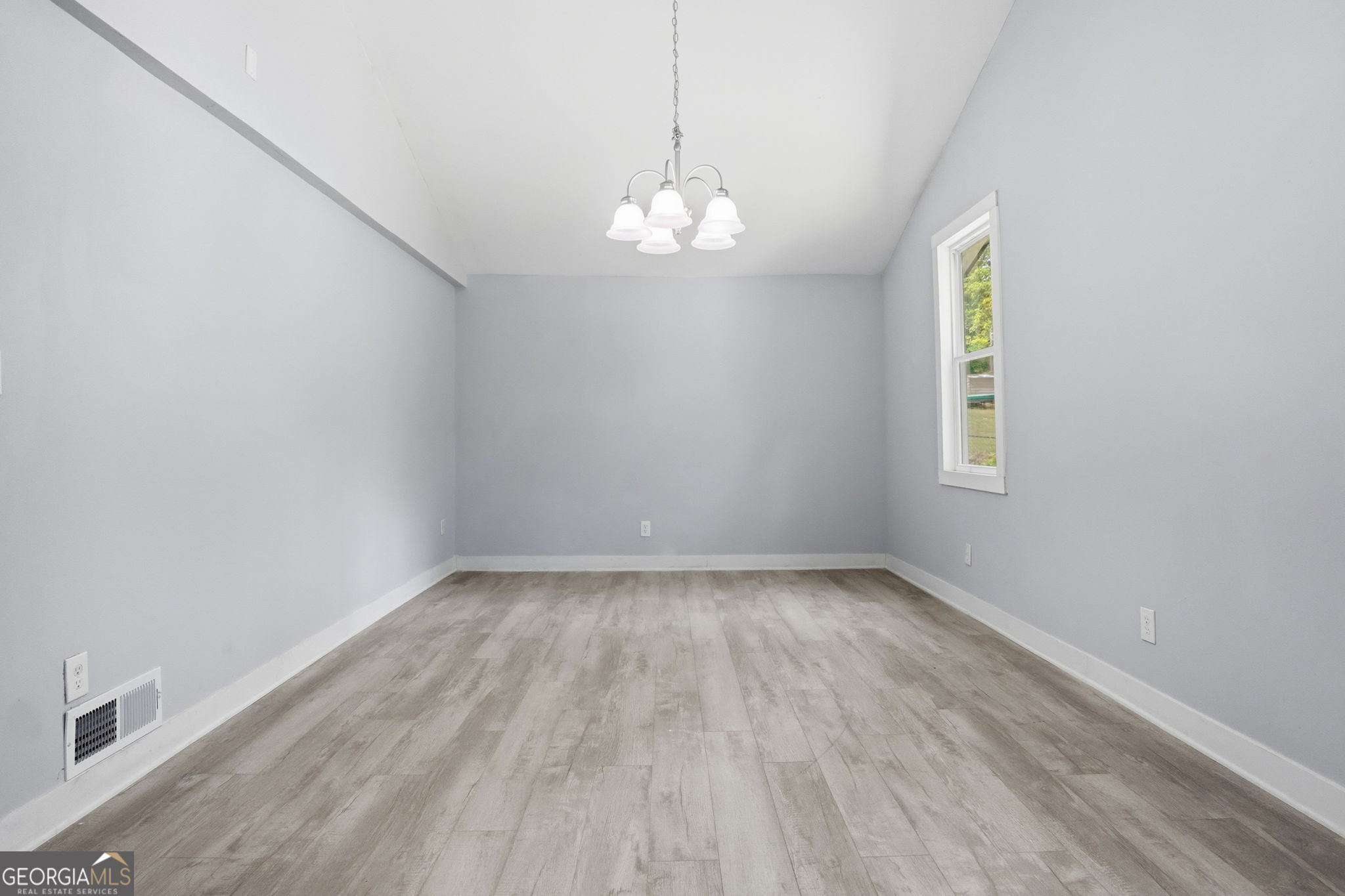 1445 Diplomat Drive Property Photo 15