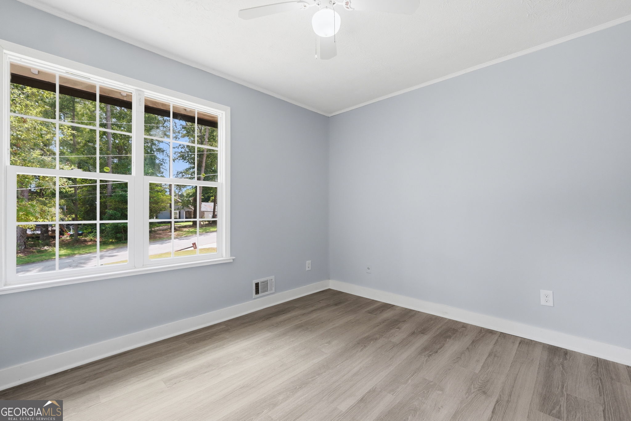 1445 Diplomat Drive Property Photo 21