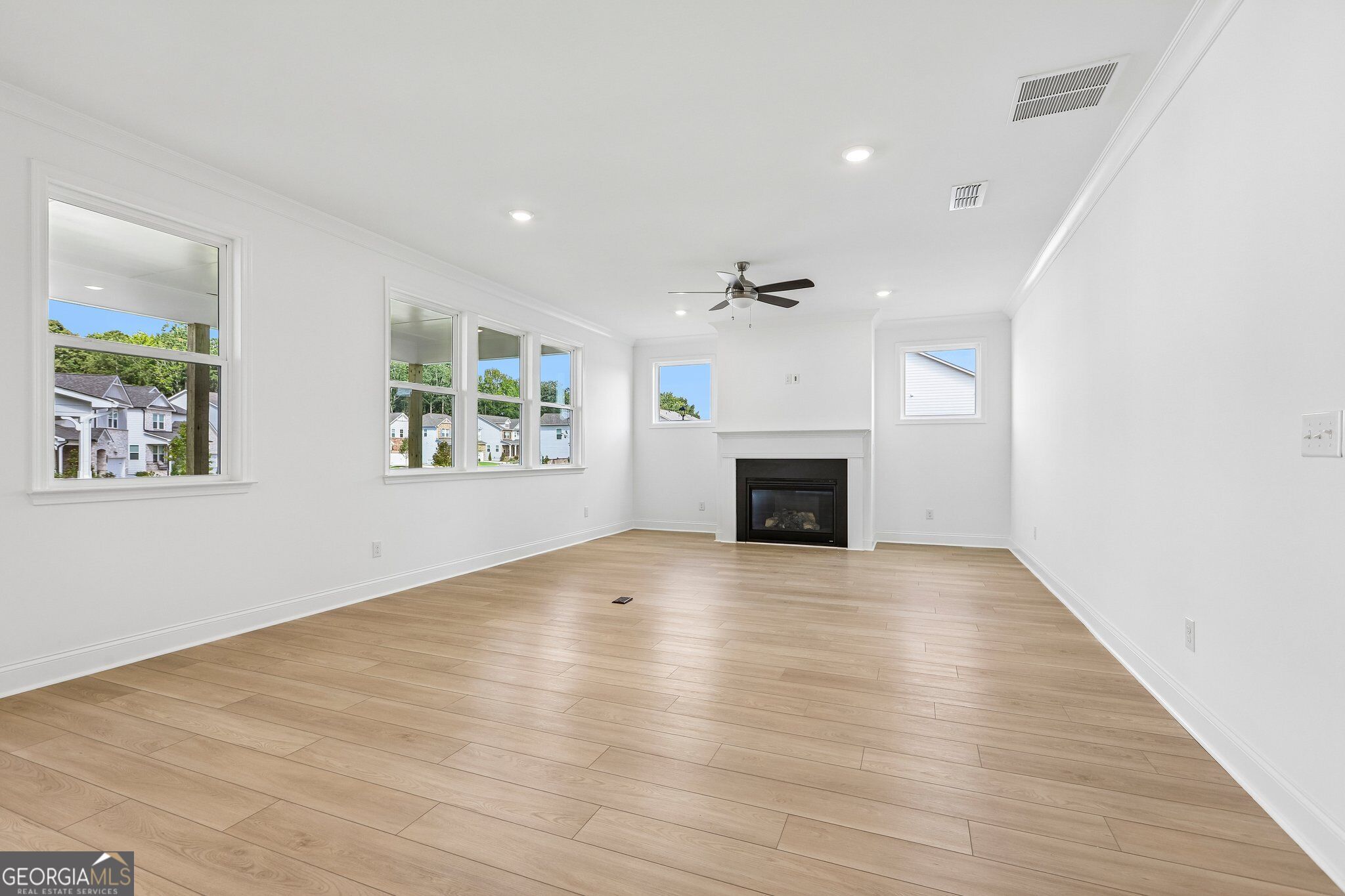 133 Sheryl Way Property Photo 3