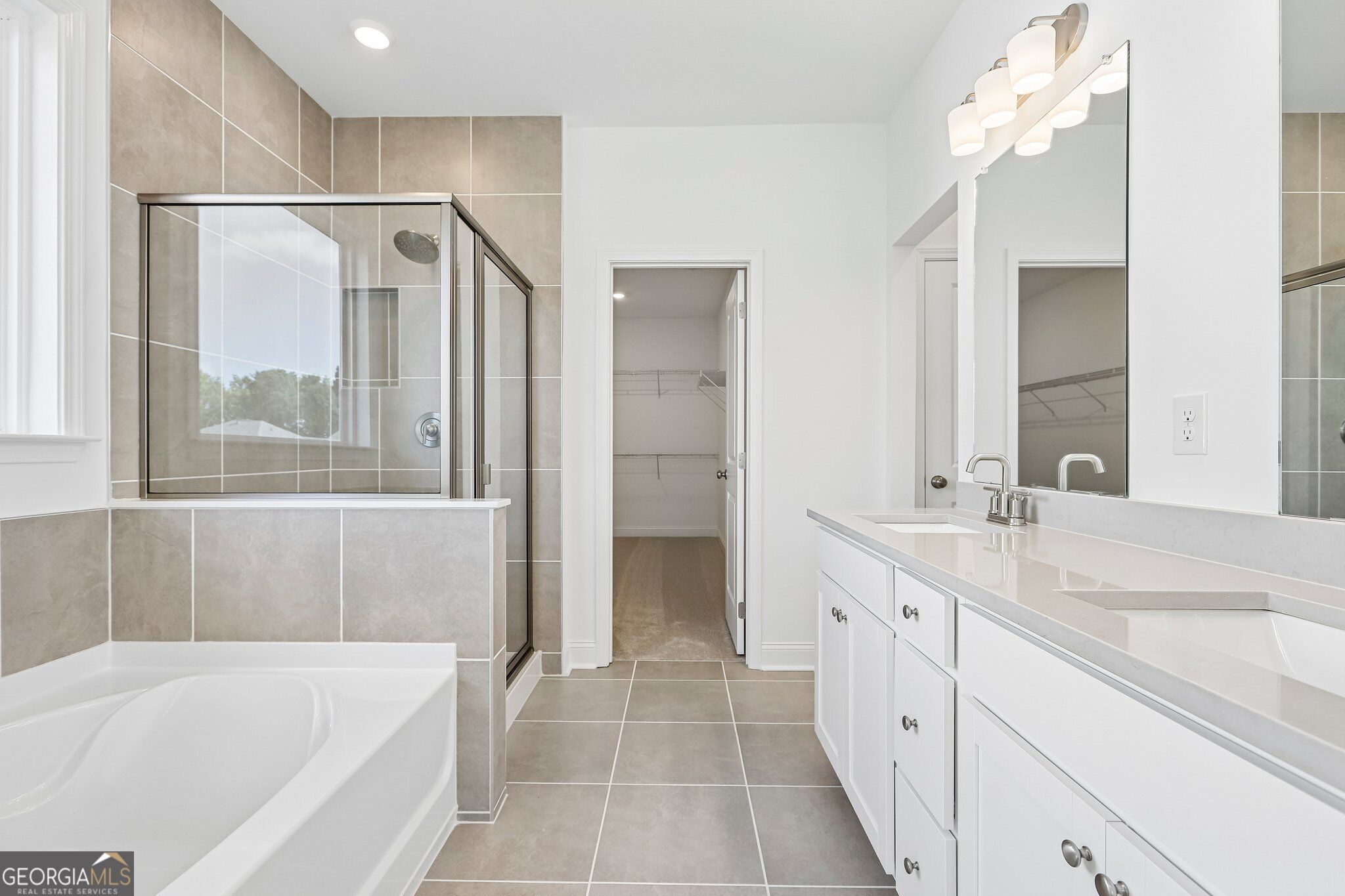 133 Sheryl Way Property Photo 4