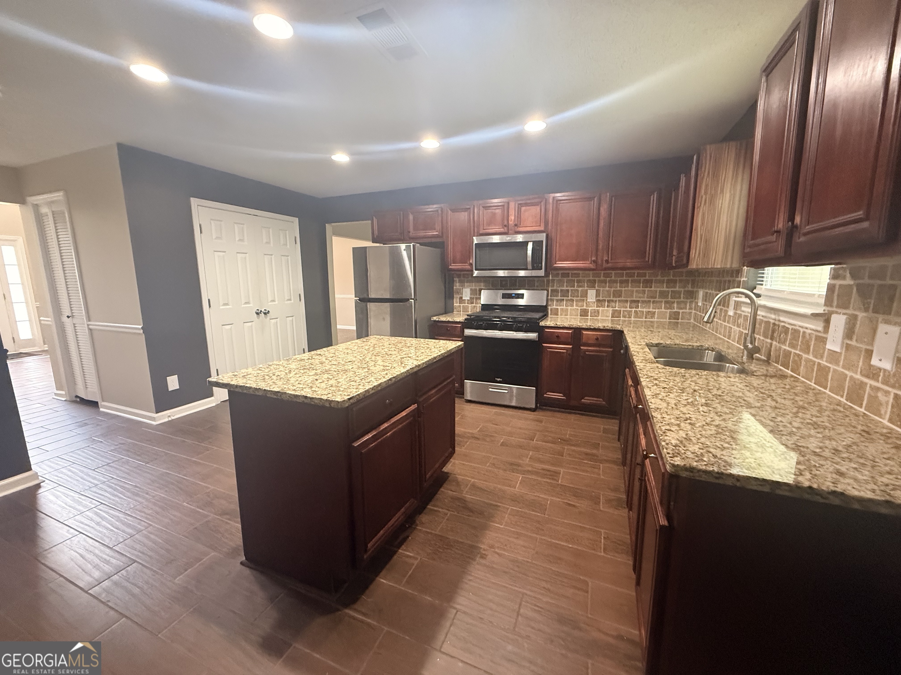 7155 Jumpers Trail Property Photo 11